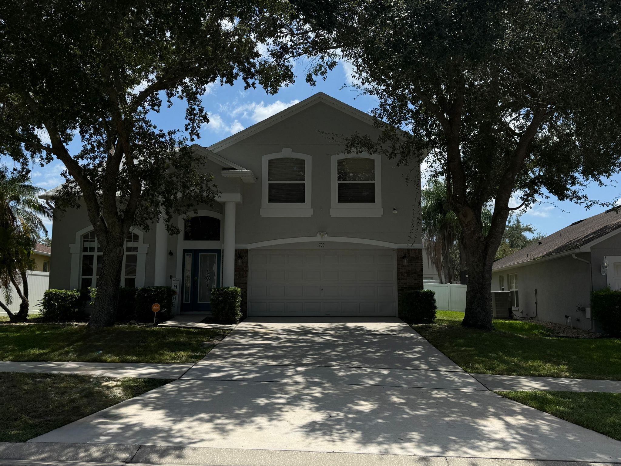 1709 Harris Hawk Rd